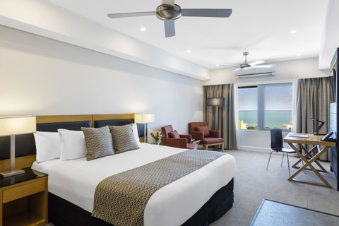 Oaks Darwin Elan Hotel - Yamba Accommodation 1