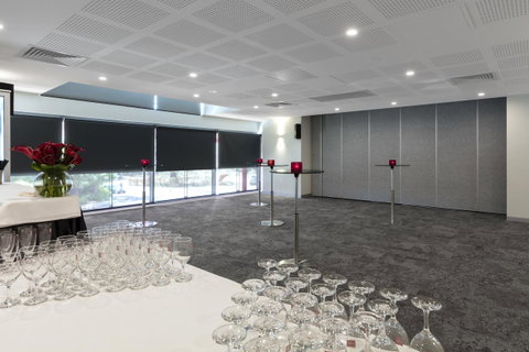 Oaks Darwin Elan Hotel - Yamba Accommodation 27