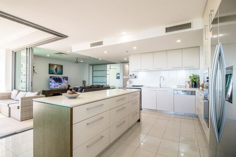 ZEN BY THE WATER - Esplanade Darwin Retreat - Yamba Accommodation 29