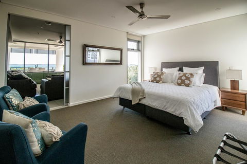 ZEN BY THE WATER - Esplanade Darwin Retreat - Yamba Accommodation 5