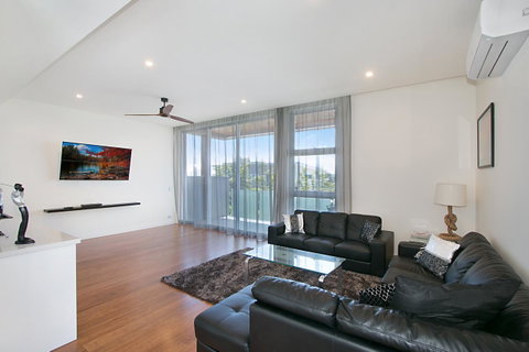 Salt Village Retreat - Yamba Accommodation 9