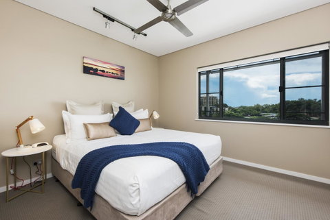 Darwin Waterfront Luxury Suites - Yamba Accommodation 18