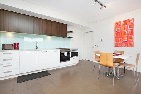 Darwin Waterfront Luxury Suites - Yamba Accommodation 4