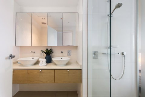 Darwin Waterfront Luxury Suites - Yamba Accommodation 33