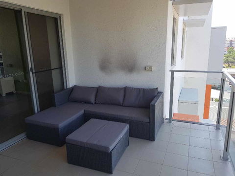 Darwin-Ocean Views, Tropical Getaway, Pool & Aircon - Yamba Accommodation 17