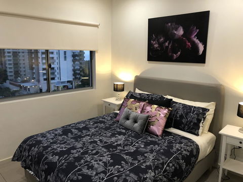 Darwin-Ocean Views, Tropical Getaway, Pool & Aircon - Yamba Accommodation 0