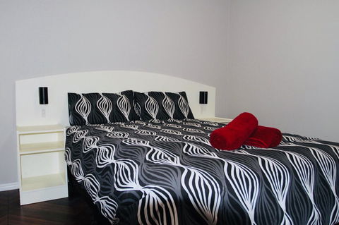 Erldunda Desert Oaks Resort - Yamba Accommodation 5