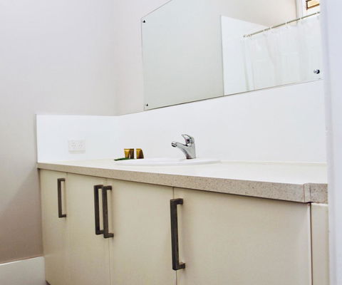 Erldunda Desert Oaks Resort - Yamba Accommodation 11