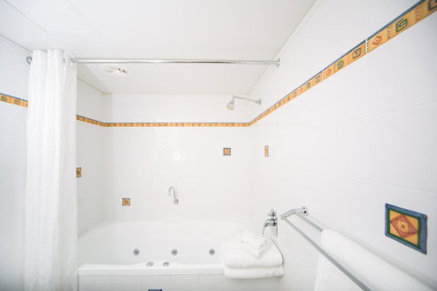 Corrigans Cove - Yamba Accommodation 9