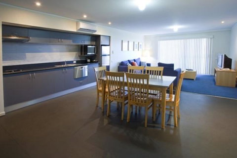 Corrigans Cove - Yamba Accommodation 5