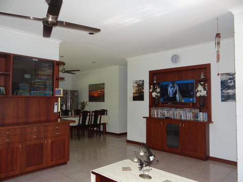 DARWIN'S SHADY ACRES RETREAT - Yamba Accommodation 19