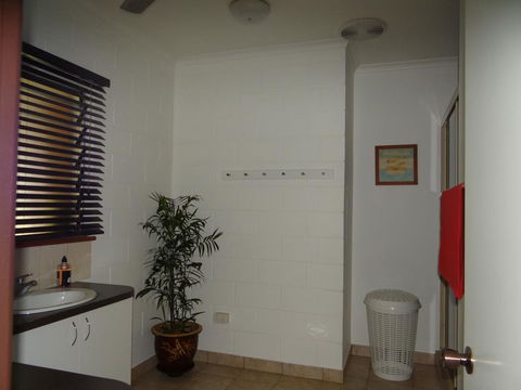 DARWIN'S SHADY ACRES RETREAT - Yamba Accommodation 27