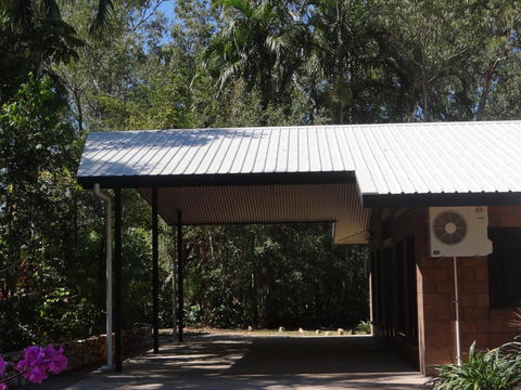 DARWIN'S SHADY ACRES RETREAT - Yamba Accommodation 3