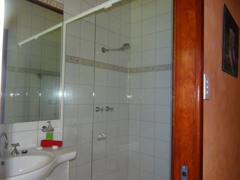 DARWIN'S SHADY ACRES RETREAT - Yamba Accommodation 40