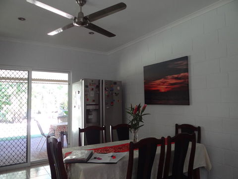 DARWIN'S SHADY ACRES RETREAT - Yamba Accommodation 25