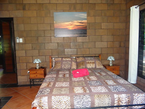 DARWIN'S SHADY ACRES RETREAT - Yamba Accommodation 37