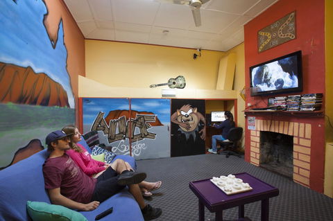 Alice Lodge - Yamba Accommodation 29