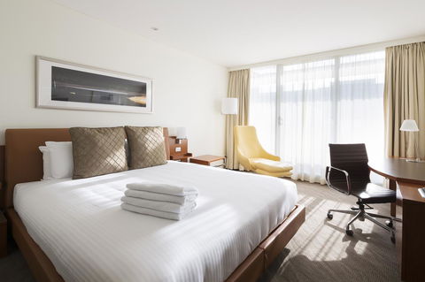 Novotel Canberra - Yamba Accommodation 15