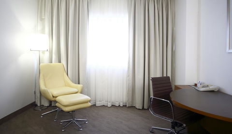 Novotel Canberra - Yamba Accommodation 16
