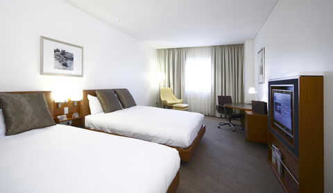 Novotel Canberra - Yamba Accommodation 19