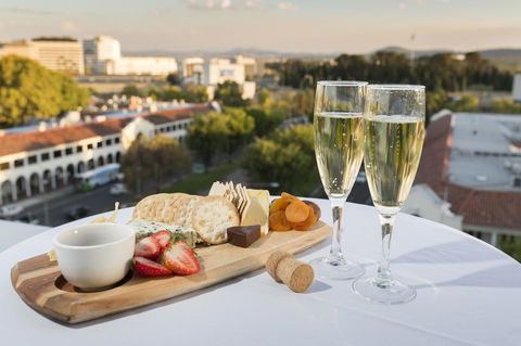 Novotel Canberra - Yamba Accommodation 36