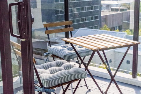 Highgate Executive Apartment City Walk Canberra - Yamba Accommodation 23