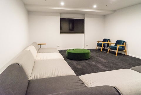 Highgate Executive Apartment City Walk Canberra - Yamba Accommodation 32