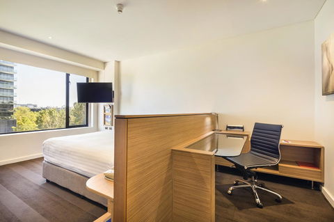 Crowne Plaza Canberra, An IHG Hotel - Yamba Accommodation 34