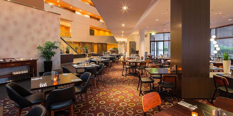Crowne Plaza Canberra, An IHG Hotel - Yamba Accommodation 4