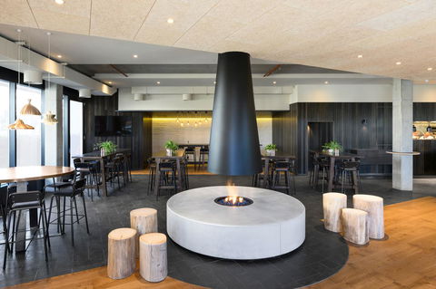 Hotel Realm - Yamba Accommodation 3