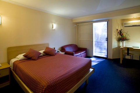 Madison Capital Executive Apartments - Yamba Accommodation 7