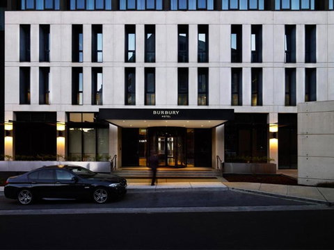 Burbury Hotel - Yamba Accommodation 0