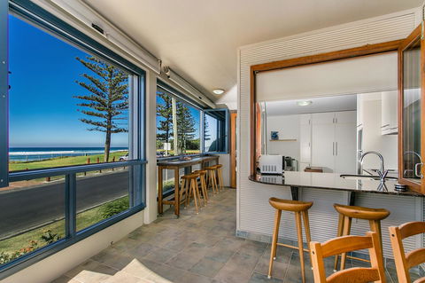Lennox Holiday Apartments - Yamba Accommodation 32