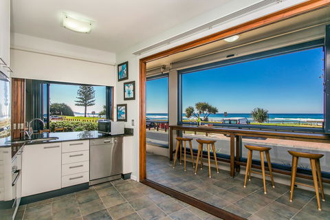 Lennox Holiday Apartments - Yamba Accommodation 13