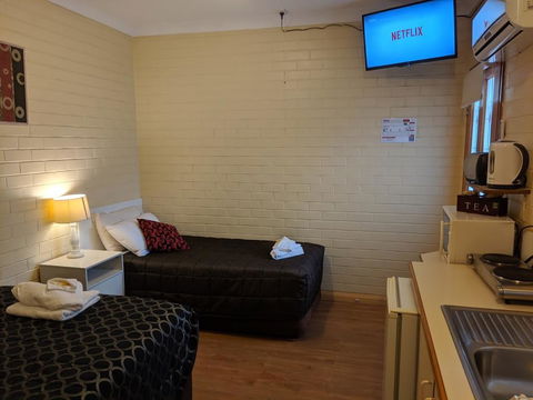 Bondi Motel - Yamba Accommodation 1