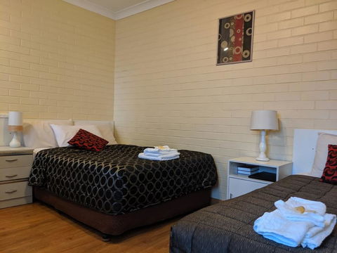 Bondi Motel - Yamba Accommodation 2