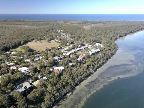Booti Booti Chateau Lakeside - Yamba Accommodation 1