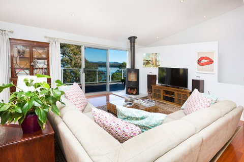 Booti Booti Lakehouse - Yamba Accommodation 0