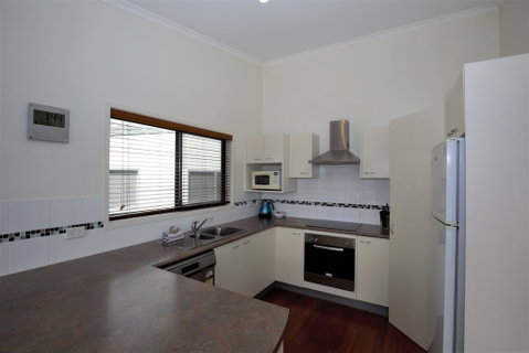 Boronia 2/30 Nettin Circuit - Yamba Accommodation 3