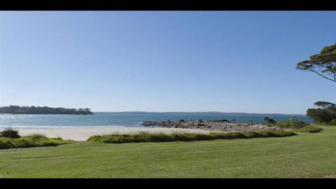 Bos'n's On Wimbie Beach Unit Twenty Five - Yamba Accommodation 3