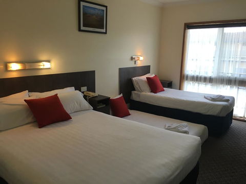 Boulevard Motor Inn - Yamba Accommodation 3