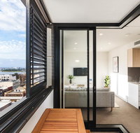 Boutique Apartment In Highly Sought After Arena - Yamba Accommodation