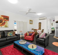 BOUTIQUE APARTMENTS BEACH LOCATION - Yamba Accommodation
