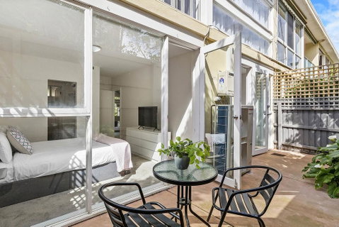 BOUTIQUE STAYS - Brighton By Sea - Yamba Accommodation 1