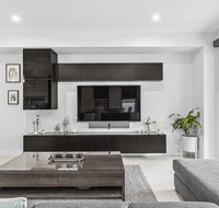 BOUTIQUE STAYS - Edinburgh Place - Yamba Accommodation