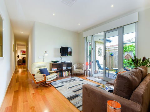 Boutique Stays - Seventh Street, House In Parkdale - Yamba Accommodation 1