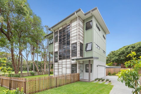 Boutique Villa On Boomerang - Yamba Accommodation 0