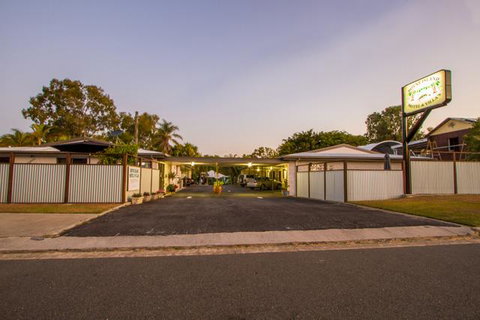 Boyne Island Motel And Villas - Yamba Accommodation 3