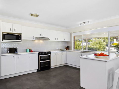 Braeside - Waterfront, Fireplace - Yamba Accommodation 2
