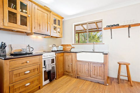 Braeside Cabin Two - Alphitonia - Yamba Accommodation 2